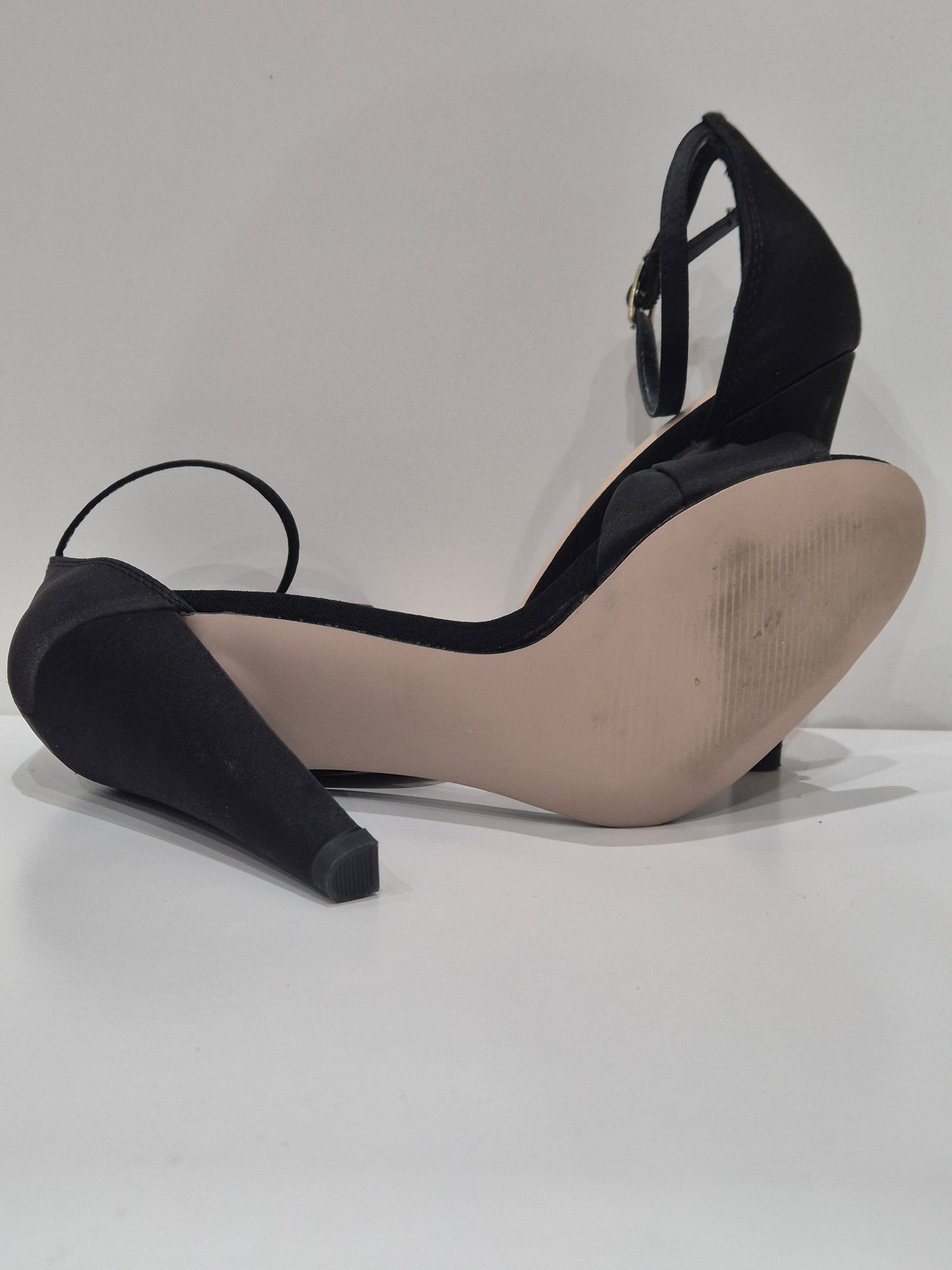 Carvella designer heel