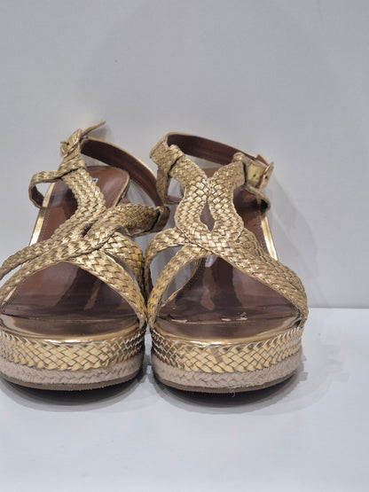 Dune wedge heel