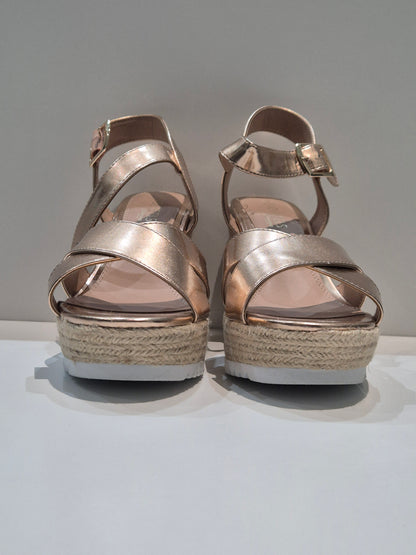 Dune- Head over heels