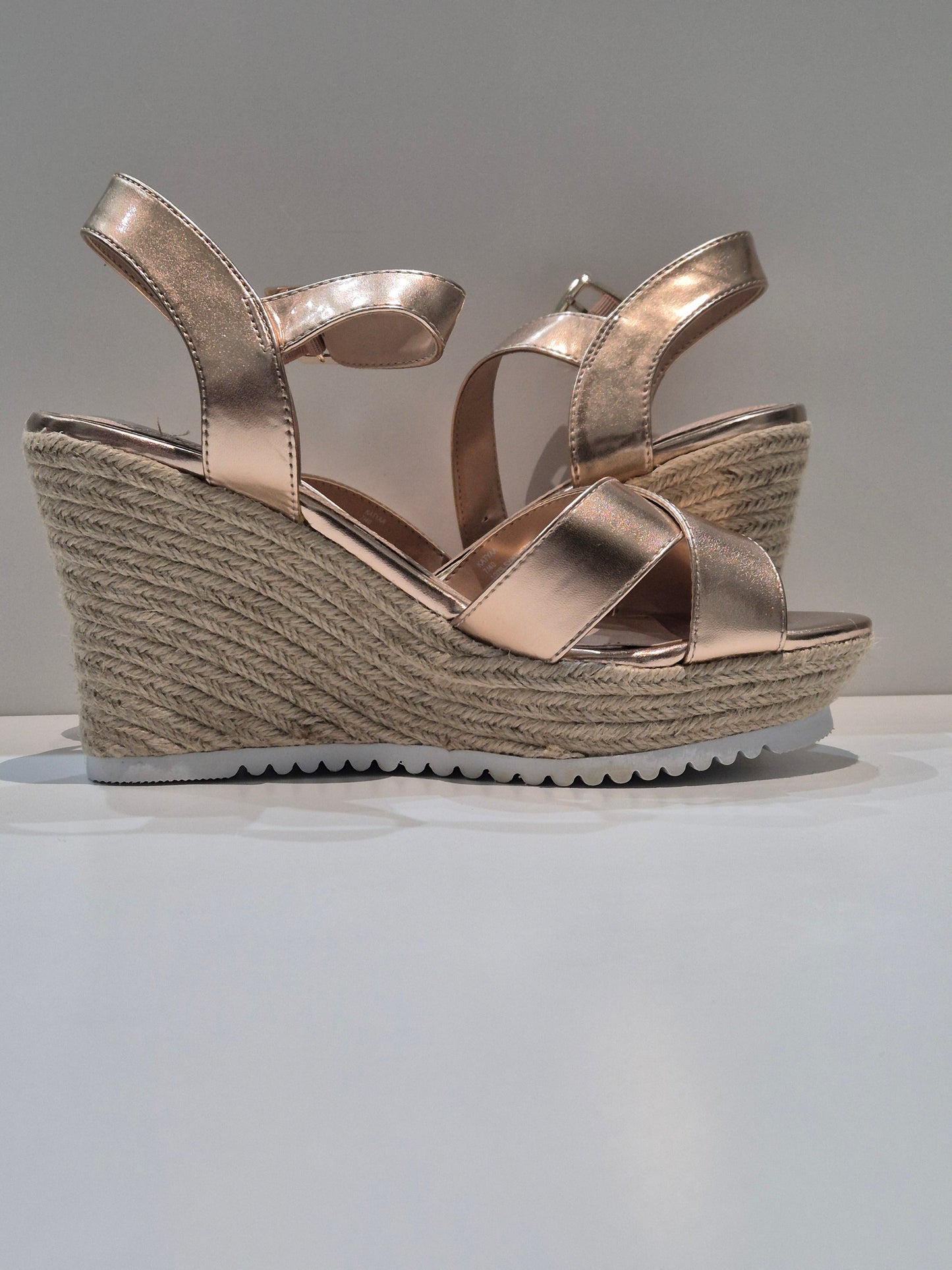 Dune- Head over heels