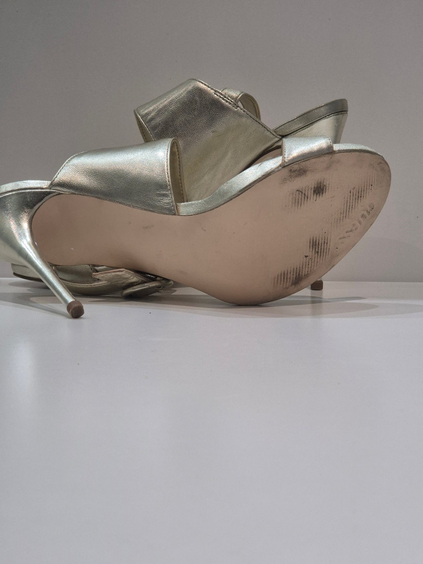 Guess designer heel