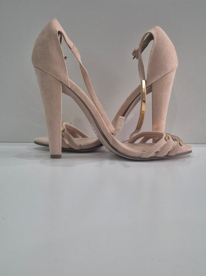 Carvella designer heel