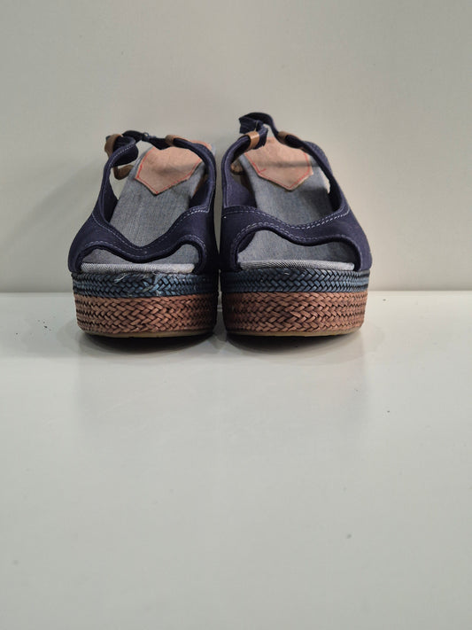 Wrangler wedge heel