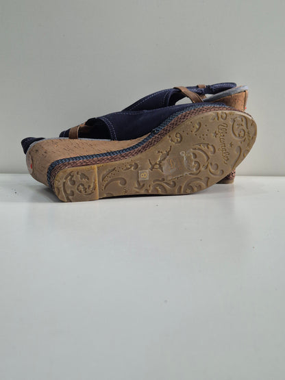 Wrangler wedge heel