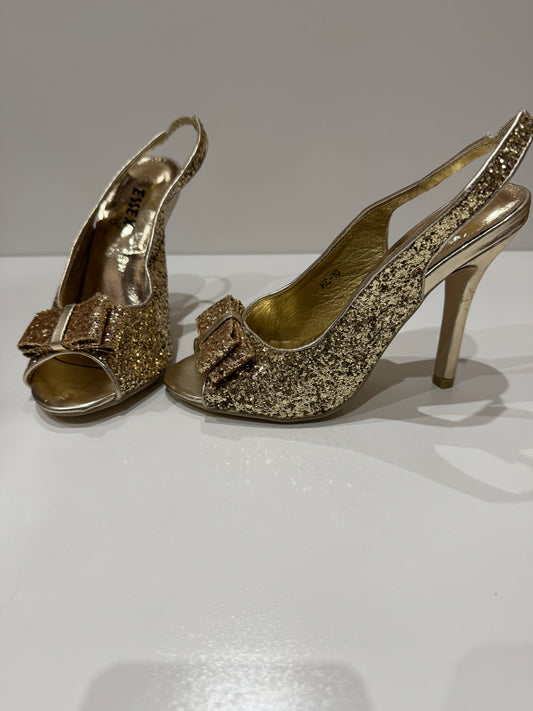 Essex Glam bold heel