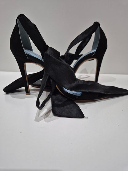 Next evening heel