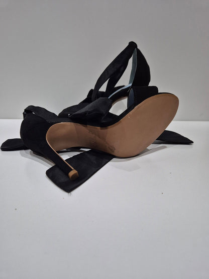 Next evening heel