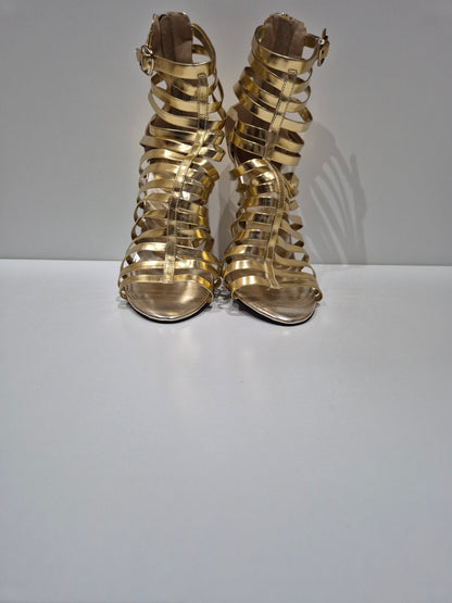 Contra Dune bold heel